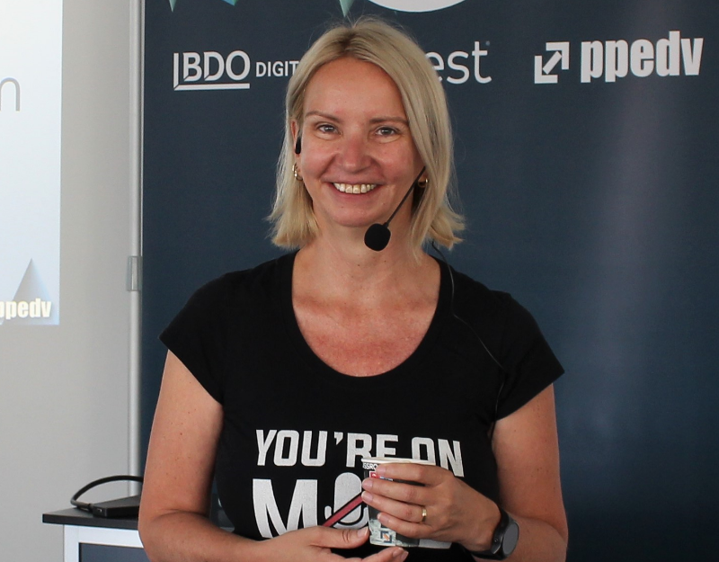Martina Grom